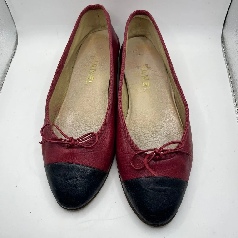 CHANEL Cap Toe Ballet Flats Red Black Leather Bow Size 37 Made in Italy